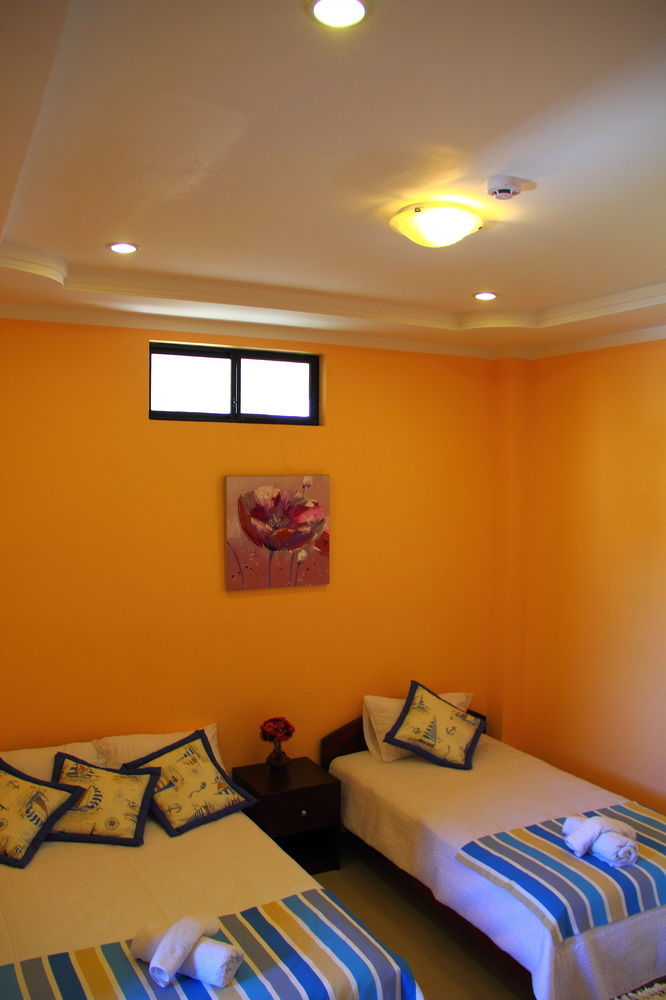 Hostal Duncan Puerto Ayora  Extérieur photo