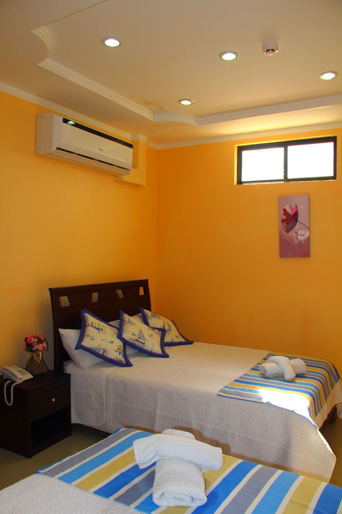 Hostal Duncan Puerto Ayora  Extérieur photo