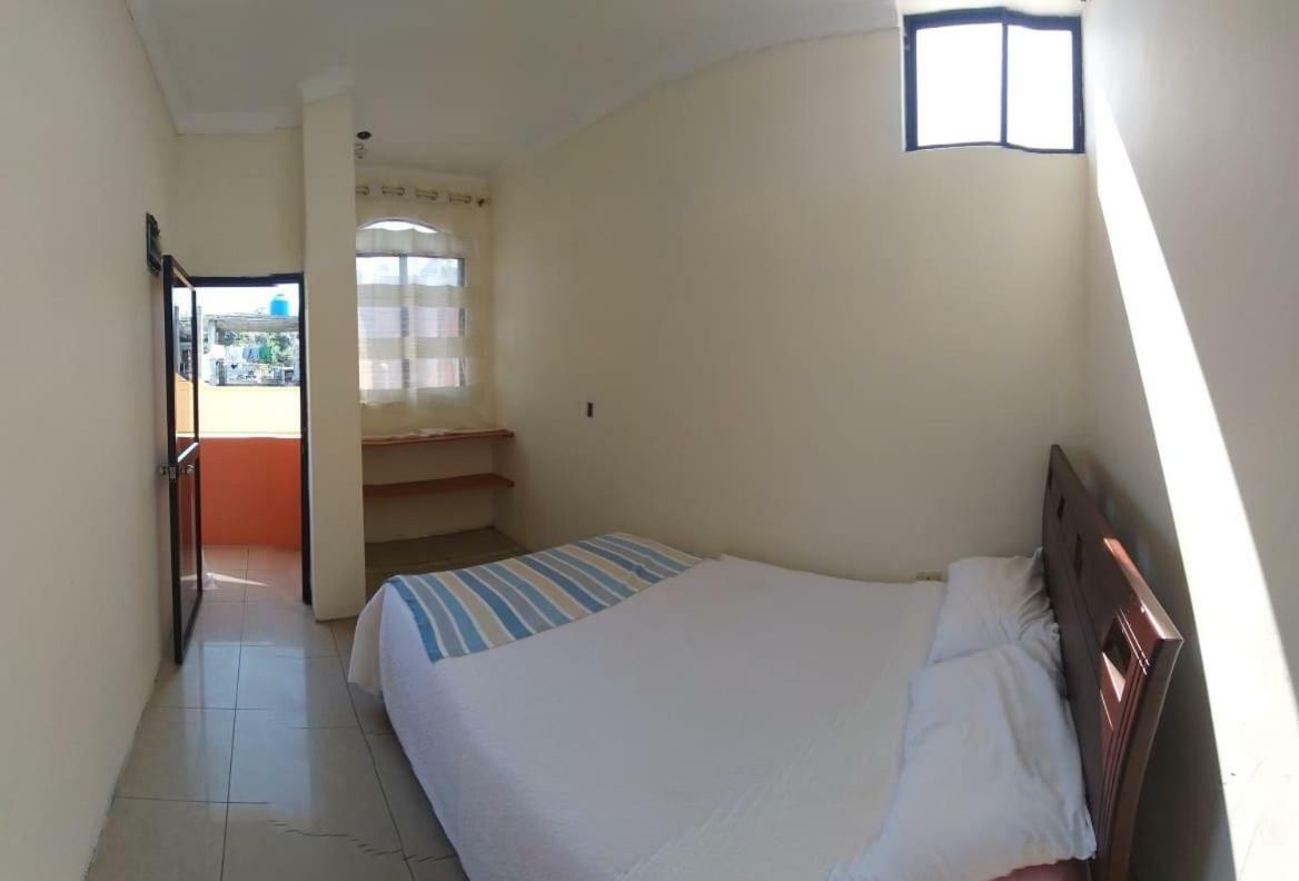 Hostal Duncan Puerto Ayora  Extérieur photo